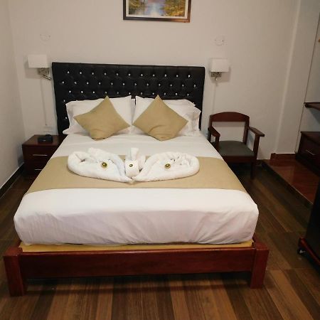 Hotel Tambopata Inn Пуерто-Мальдонадо Екстер'єр фото