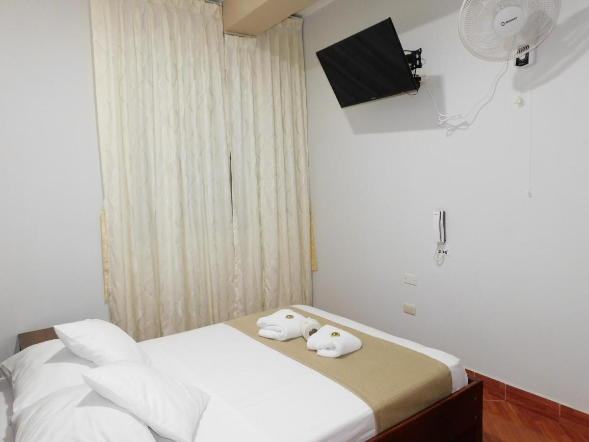 Hotel Tambopata Inn Пуерто-Мальдонадо Екстер'єр фото